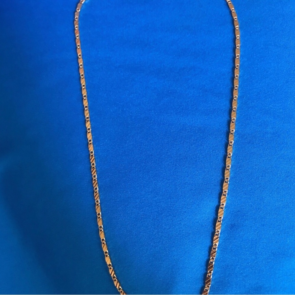 18” Gold Women's Twisted Link Necklace - Elegant Everyday Chain